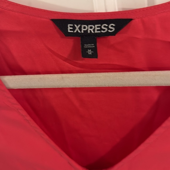 Hot pink high low zipper top from express - Picture 4 of 5